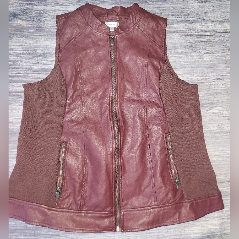 Avenue NWT Faux Leather Wine Colored Vest Strech Knit Sides Size 18/20